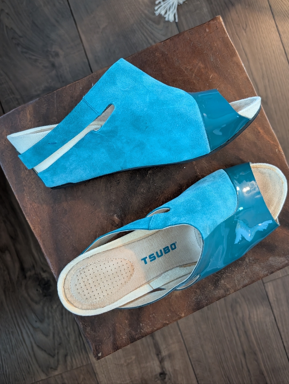 TSUBO Ovid wedge sandals